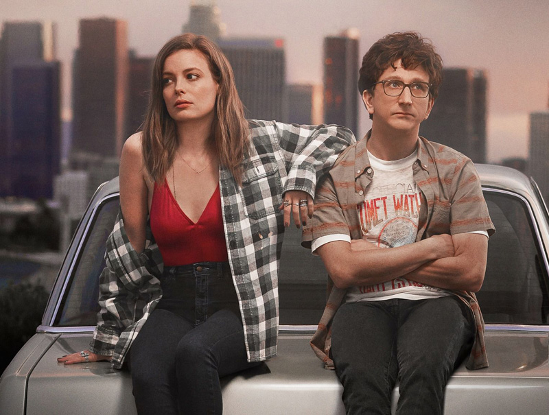 Imagen promocional de 'Love', la serie de Netflix que Arfin guioniza.
