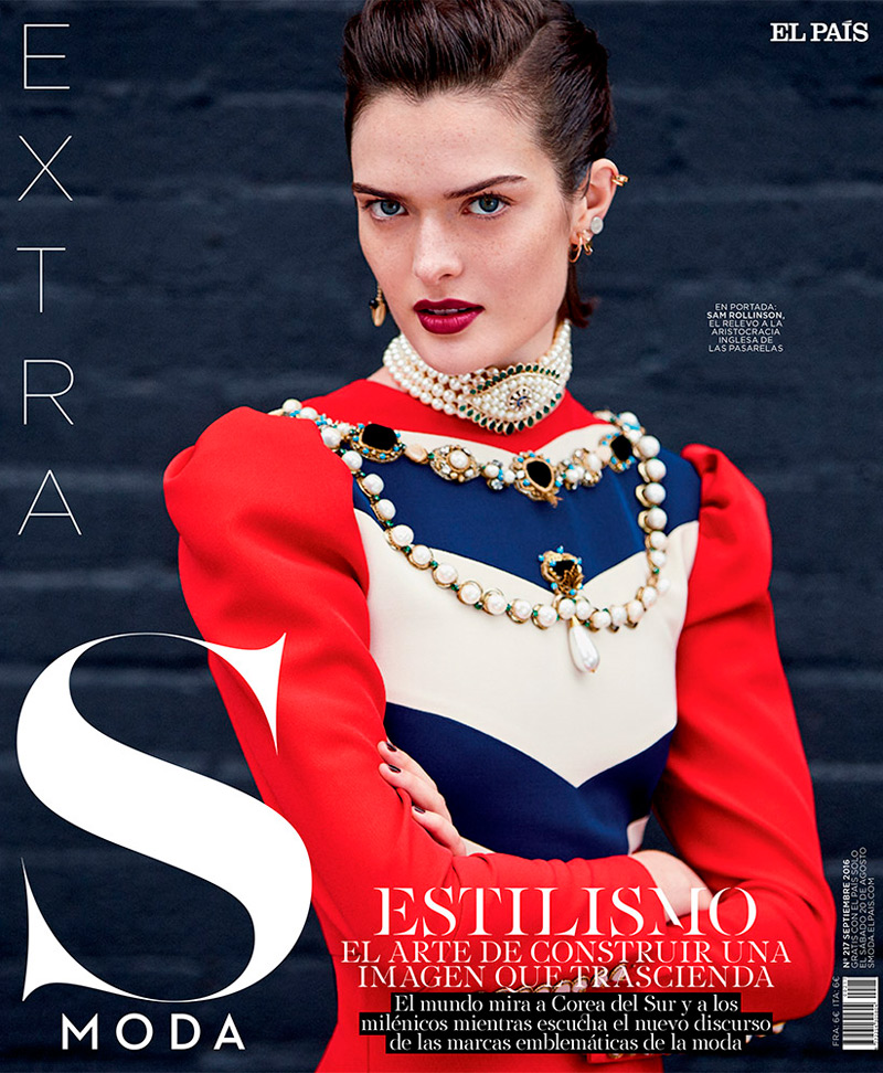 La modelo Sam Rollinson luciendo la combinación de colores con vestido de Gucci en el número de septiembre de S Moda.