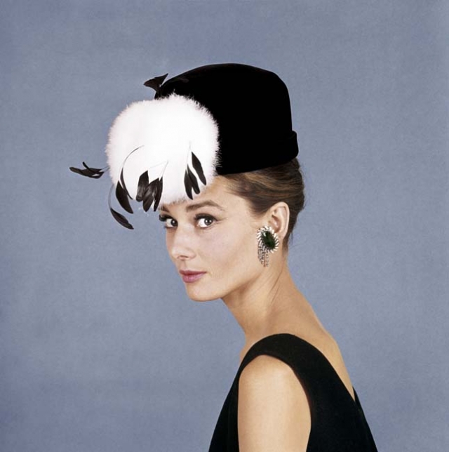 Hepburn-en-Desayuno-con-diamantes%C2%A9-Collection-T.C.D-Reel-Art-Press-Audrey-Hepburn-in-Hats-640x644.jpg