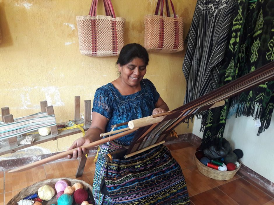artesanos guatemala