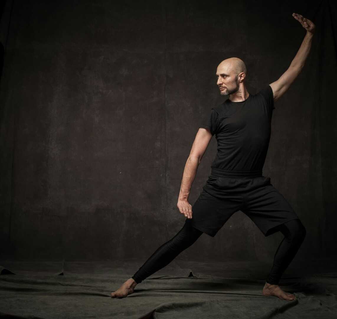 yoga jennifer aniston
