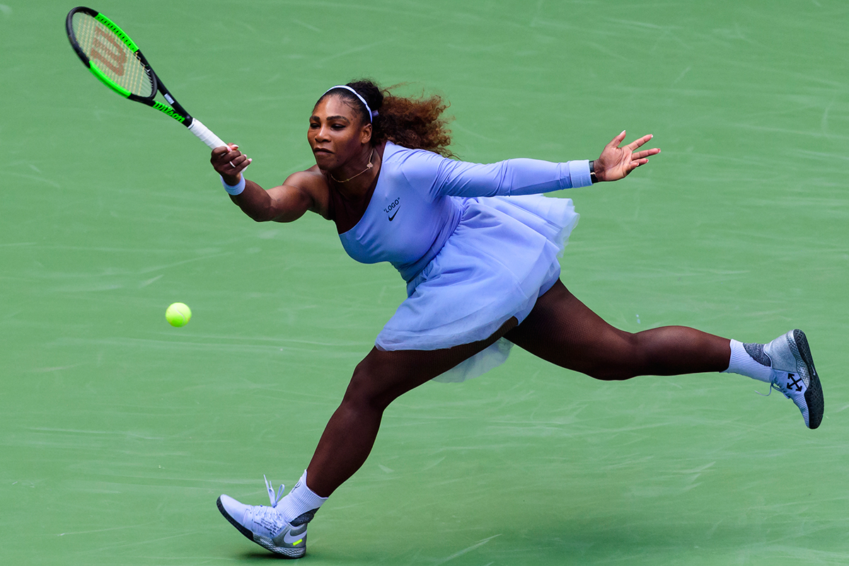 Serena Williams convierte en tradición callar las críticas con su ropa