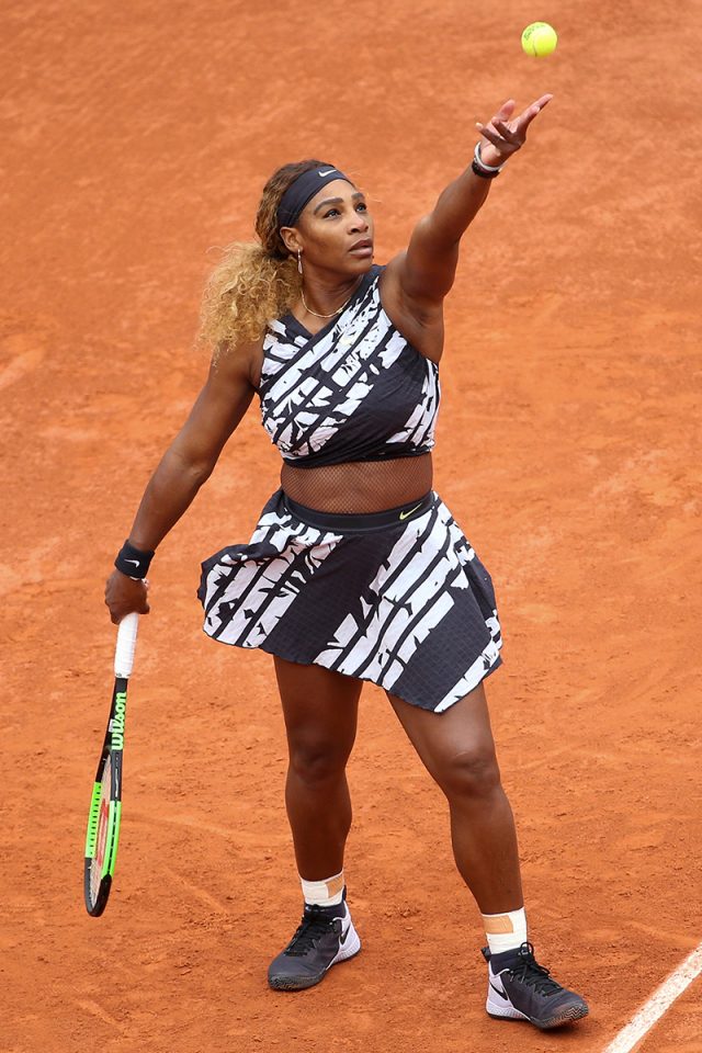 Serena Williams convierte en tradición callar las críticas con su