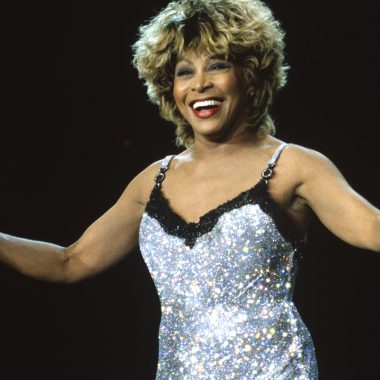 How Tina Turner's wigs (which she came to do) got between the singer and men