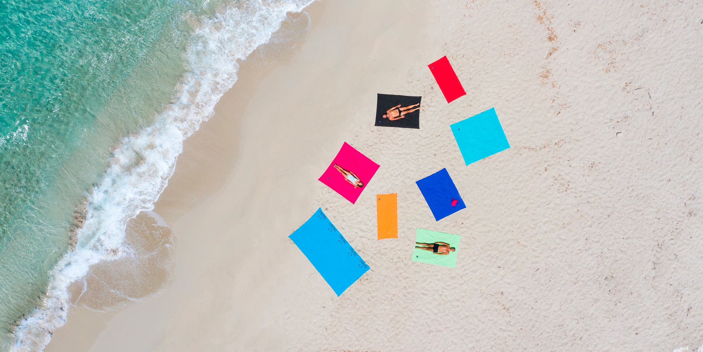 Respiración Aparador Rústico Queríamos hacer una toalla que no se volara ni se llenara de arena": la  innovación tras la sábana de playa Ôbaba