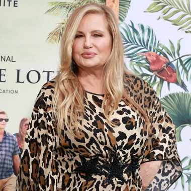 Jennifer Coolidge's Triumph: How the Actress 'American Pie' Reduced to Being a MILF Sweeps the '60s