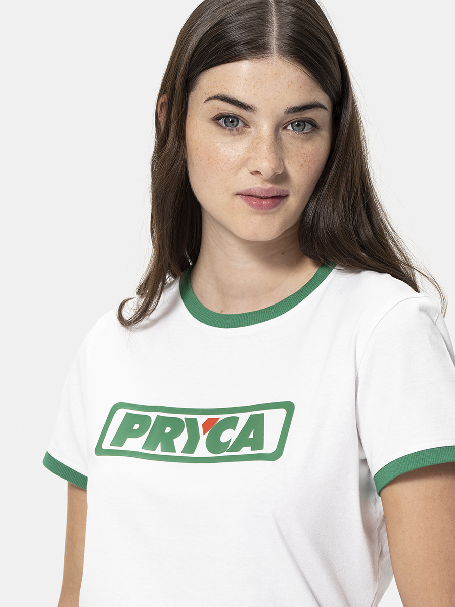 El fenómeno de los fans de supermercado: Carrefour arrasa con una de camisetas retro Pryca y Continente | Actualidad, Moda | S Moda EL PAÍS