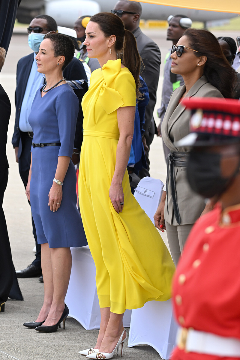 El vestido amarillo de Roksanda, de  euros, que Kate Middleton ha  agotado en horas | Moda | S Moda EL PAÍS