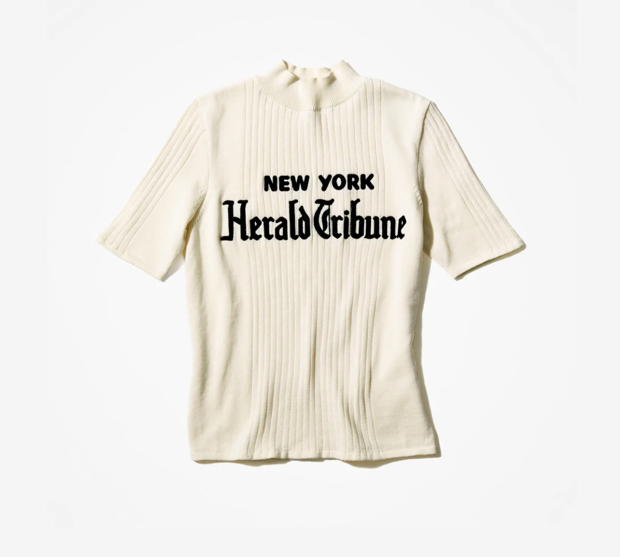 Pascua de Resurrección extraño apaciguar Tú nunca llevas sujetador?": la insólita historia de la camiseta del 'Herald  Tribune' que Godard y Jean Seberg convirtieron en un símbolo | Moda | S  Moda EL PAÍS