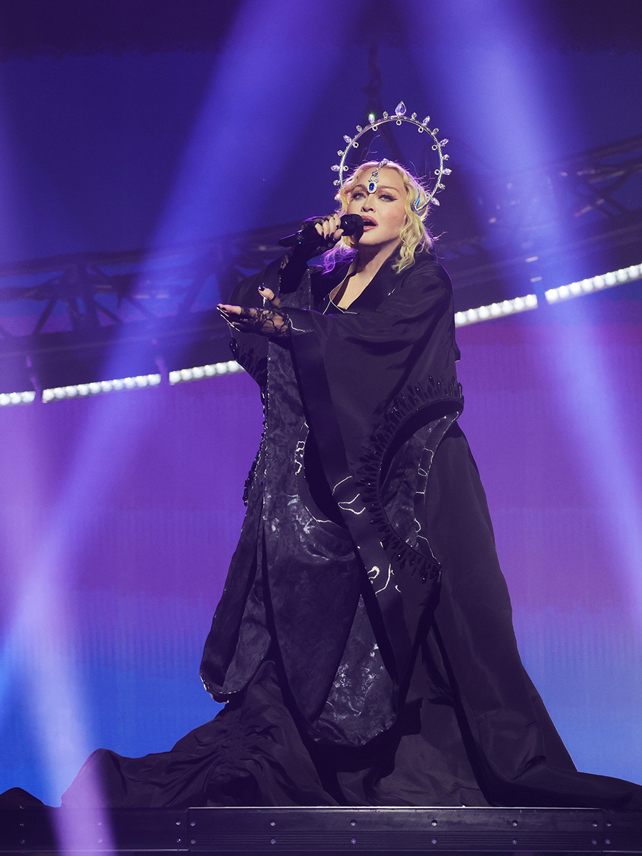 Madonna en un momento de su concierto en Londres.
