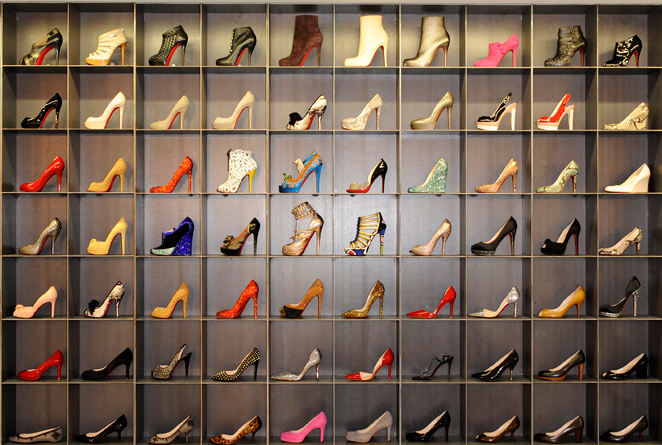 Rechazar Escribe email caballo de fuerza Por qué una mujer puede tener 300 pares de zapatos | Actualidad, Moda | S  Moda EL PAÍS