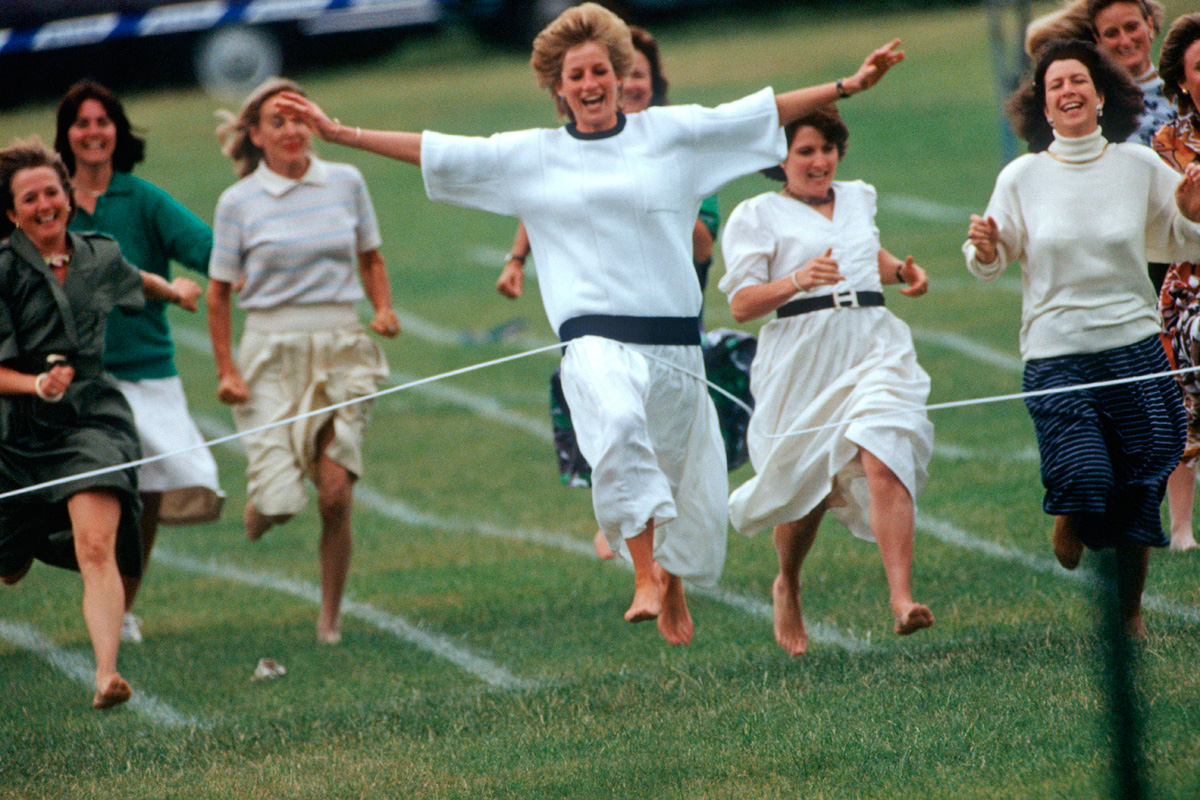 Diana de Gales revive en 60 imágenes
