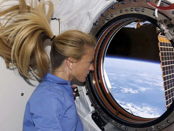 Mujeres en el espacio