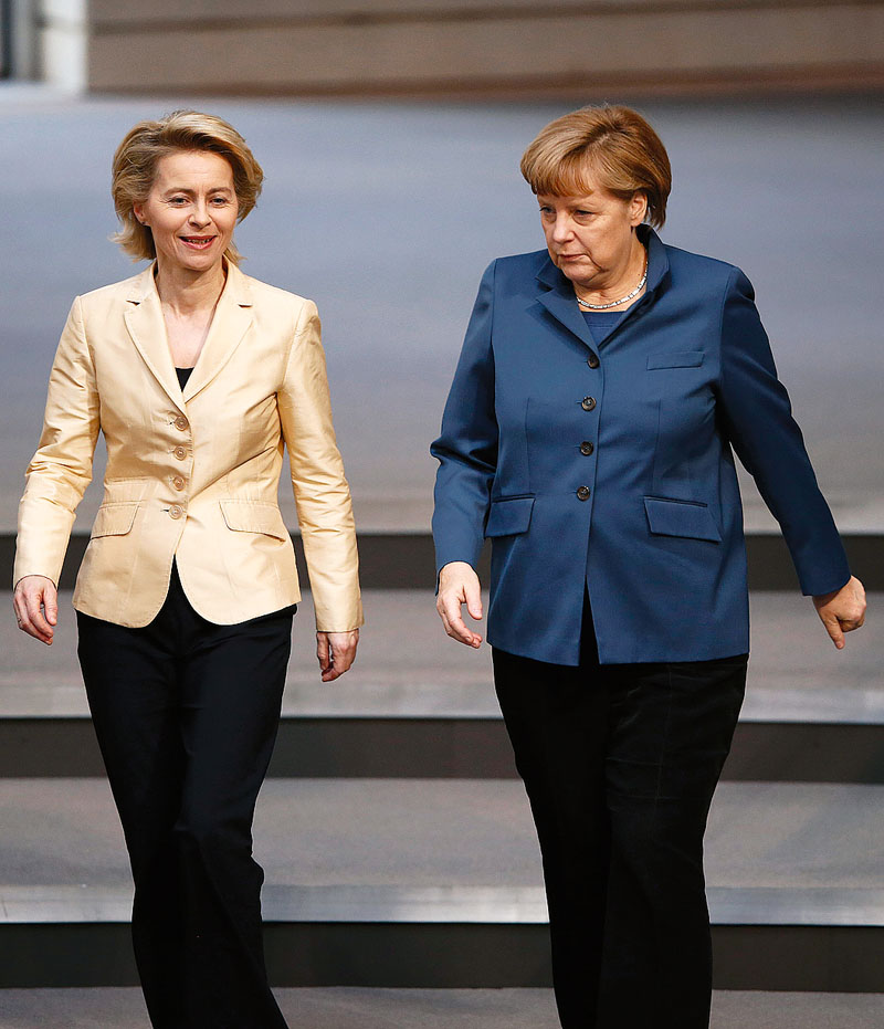 Ursula von der Leyen y Angela Merkel