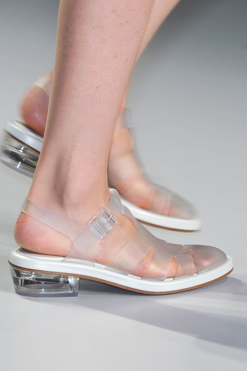Tóxico Dependiente respirar 52 zapatos de plástico para el verano | Moda, Shopping | S Moda EL PAÍS