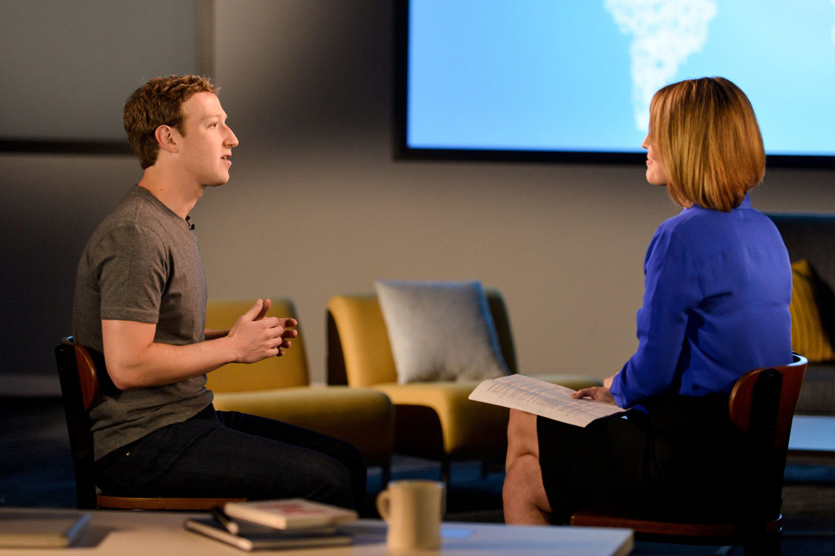 por que mark zuckerberg uno de los hombres más influyentes del mundo siempre viste camiseta gris 