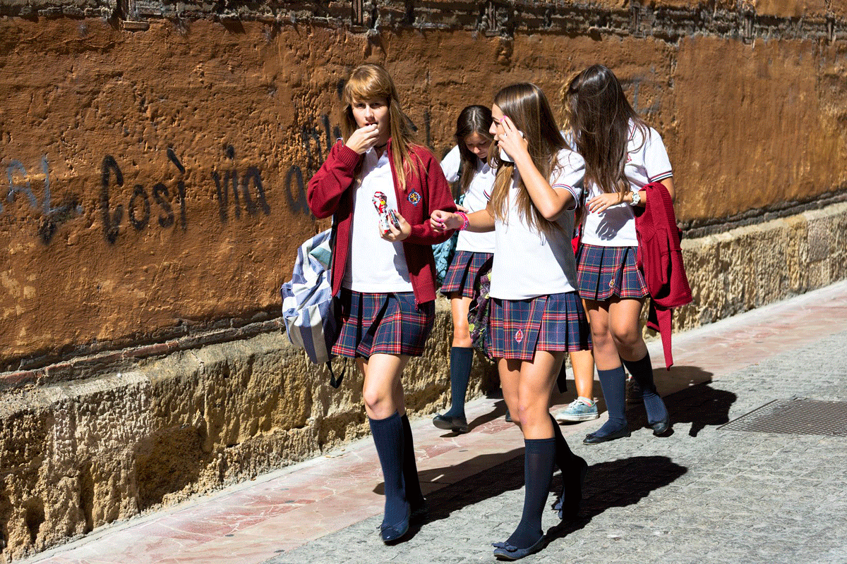 famoso Bienes resistirse Este colegio de León tiene el uniforme más estiloso del mundo | Actualidad,  Moda | S Moda EL PAÍS