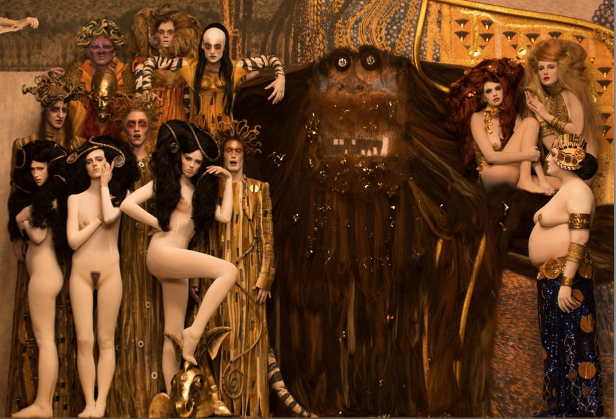 recreacion pinturas Klimt con modelos reales